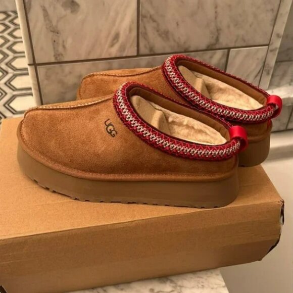 UGG TAZZ Platform Slippers - Picture 1 of 10